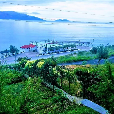 Ramo's Cozy Beachside Haven With Panoramic Views - 4th