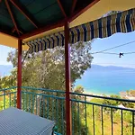 Ramo's Cozy Beachside Haven With Panoramic Views - 4th Holiday home Vlore