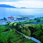 Ramo's Cozy Beachside Haven With Panoramic Views - 4th