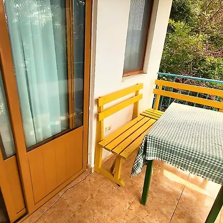 Ramo's Cozy Beachside Haven With Panoramic Views - 4th Vlorë