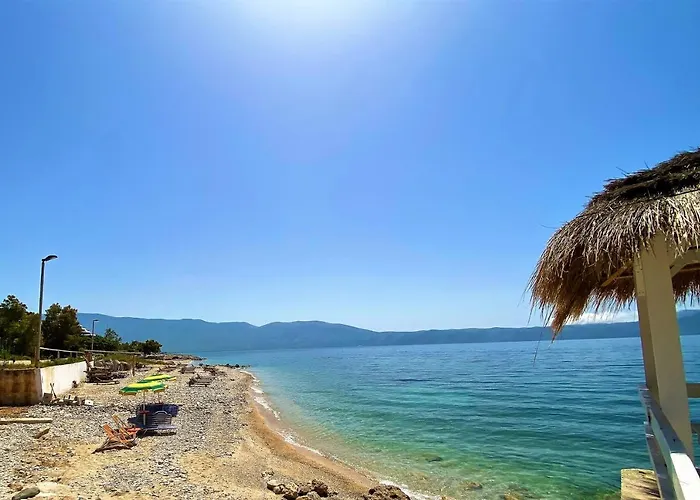 Ramo's Cozy Beachside Haven With Panoramic Views - 4th *