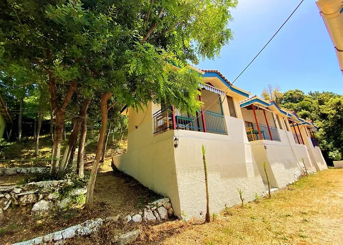 Ramo's Cozy Beachside Haven With Panoramic Views - 4th