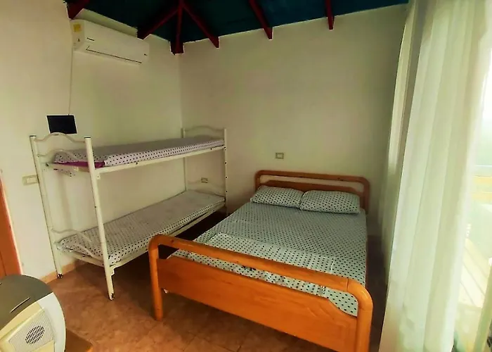 Ferienhaus Ramo's Cozy Beachside Haven With Panoramic Views - 4th *